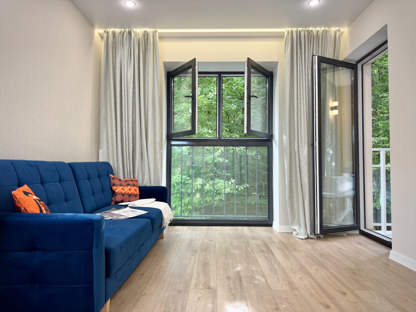 Апартаменты комфорт класса с видом на лес