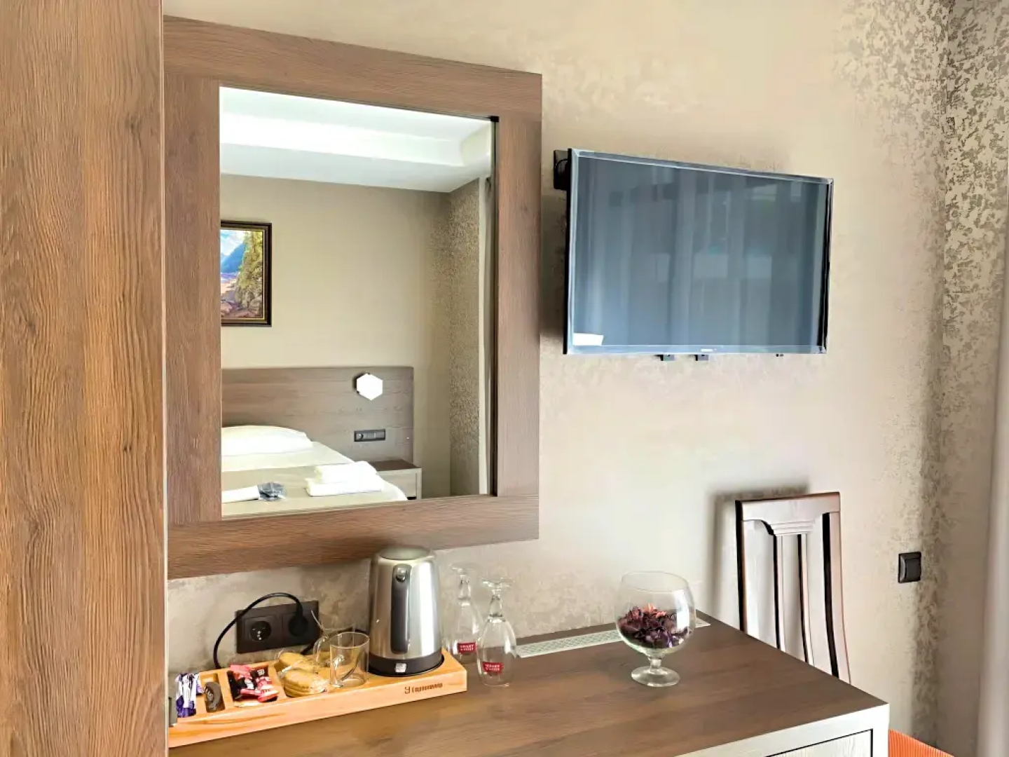 Апартаменты Holiday and Business Apartments