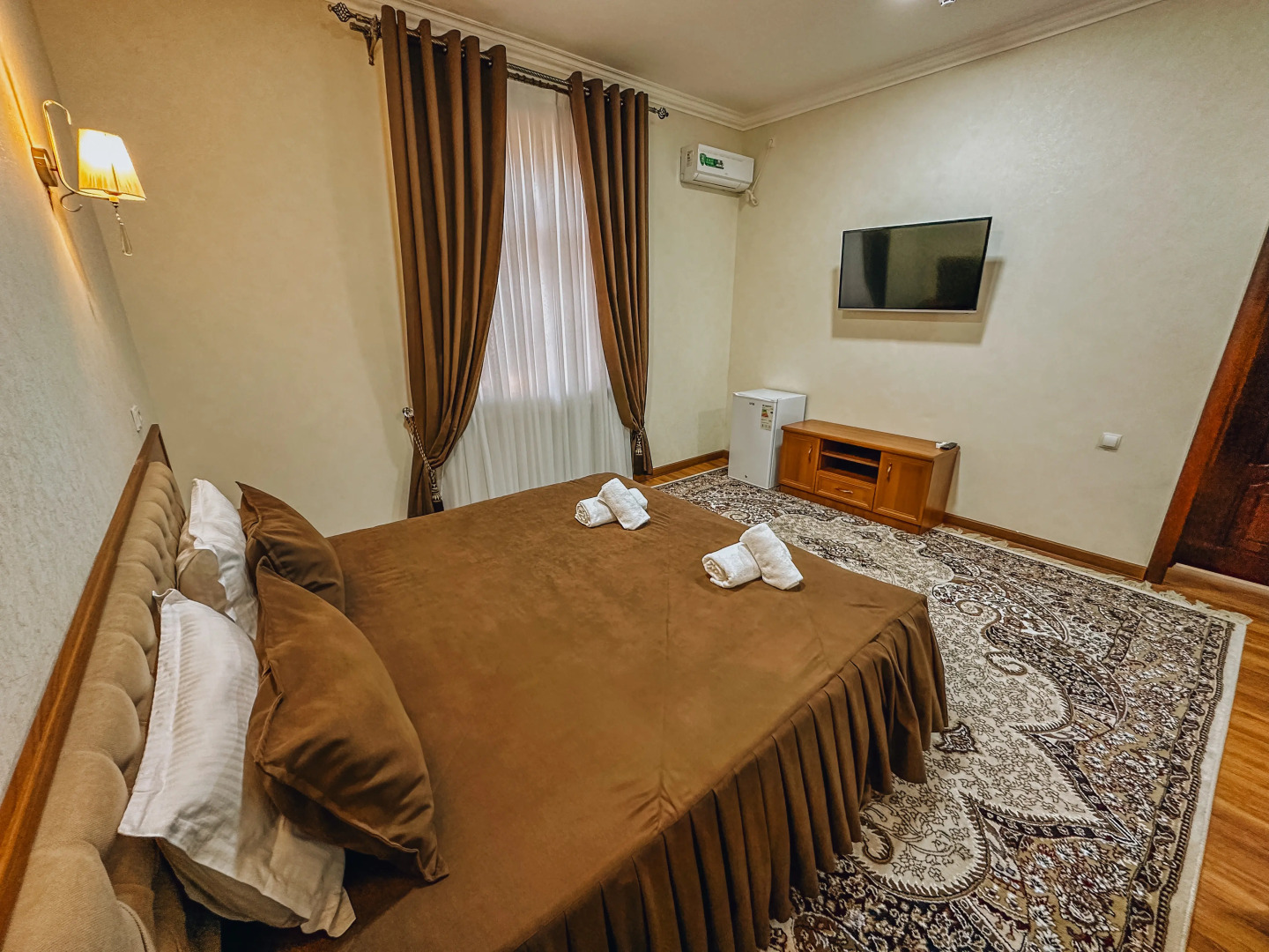 Отель Pakhlavon Hotel