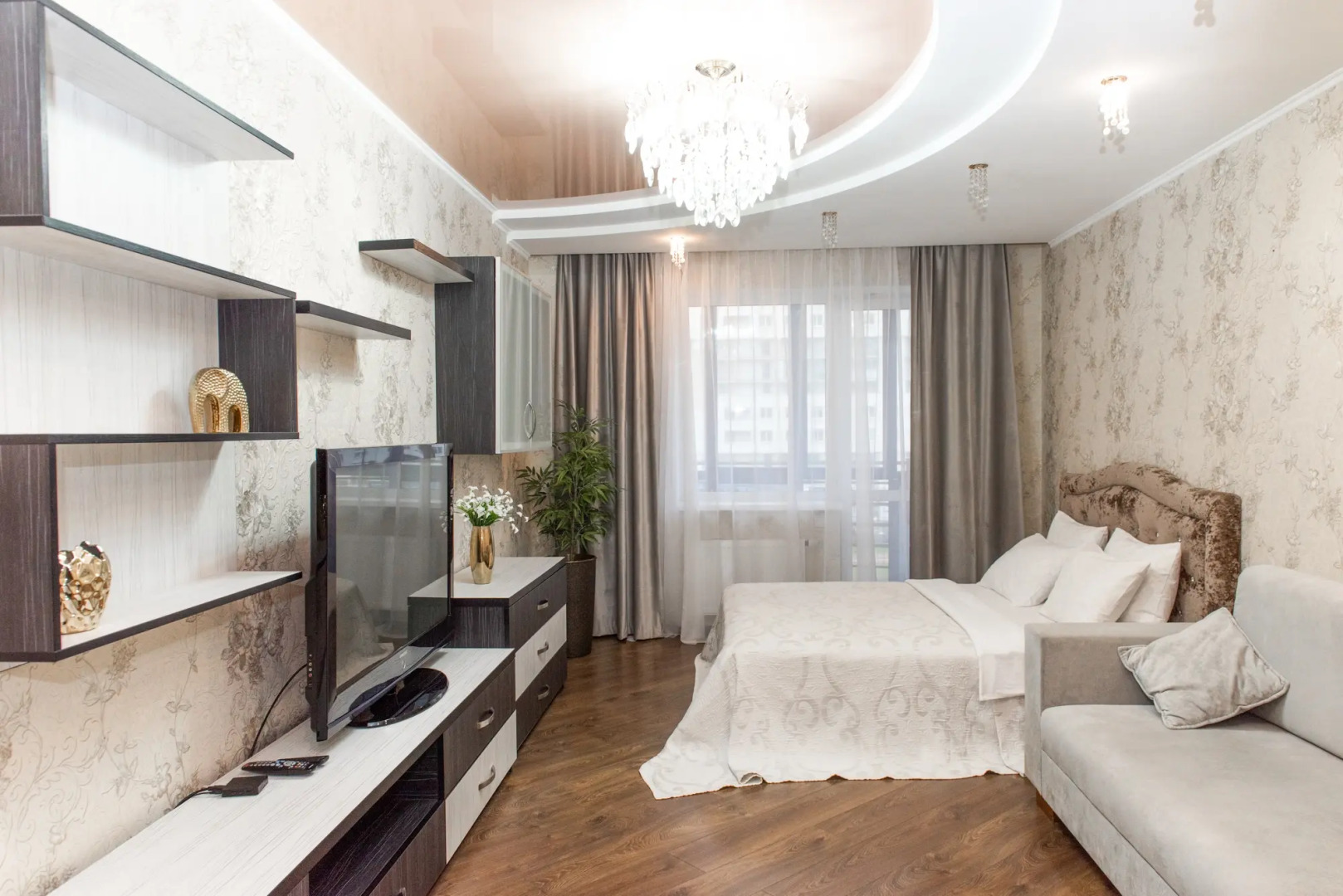 Апартаменты 3х комнатные пр-т Держинского 22 Центр