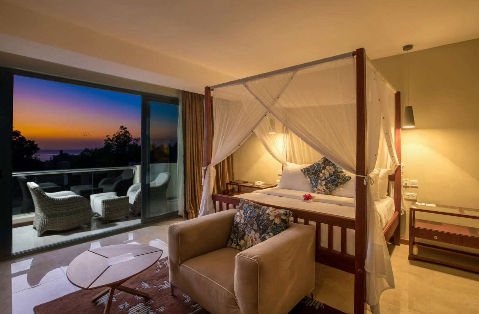 Курортный отель Ngalawa Hotel
