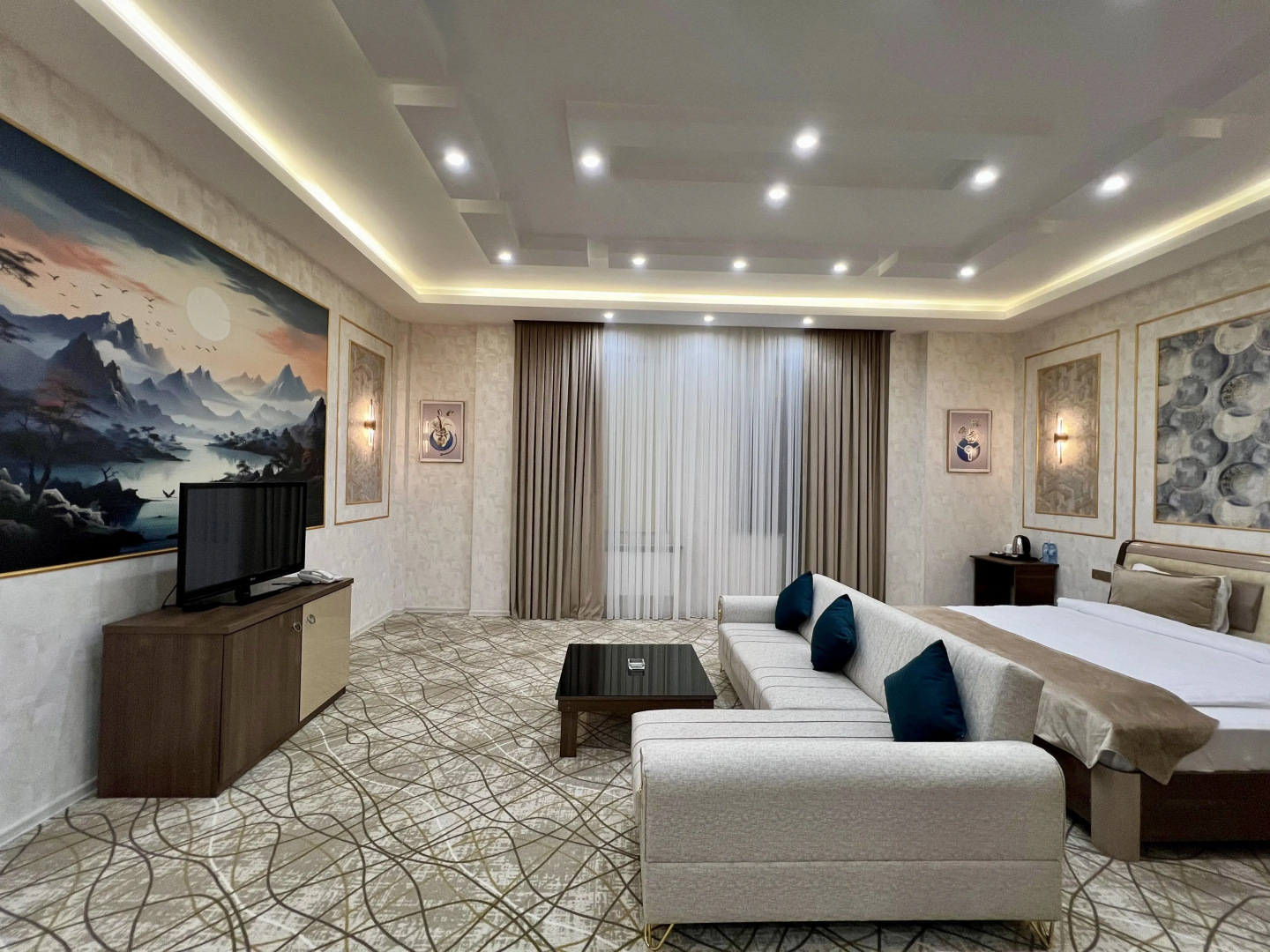 Отель Royal Mansion