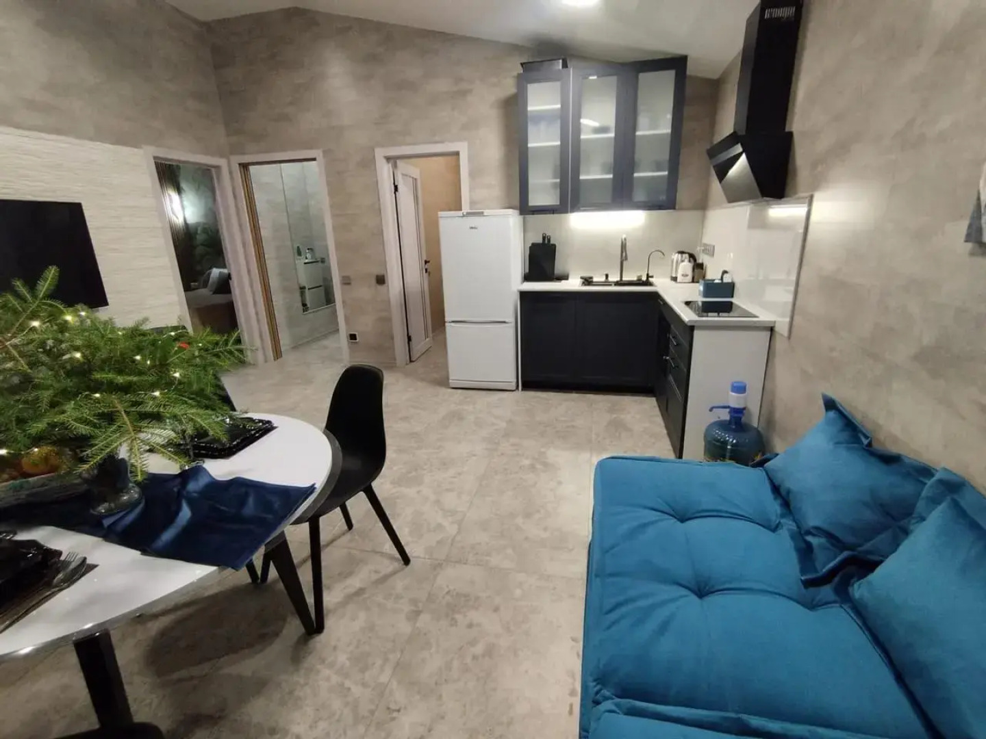 Частный дом Новый загородный с горячей купелью и сауной