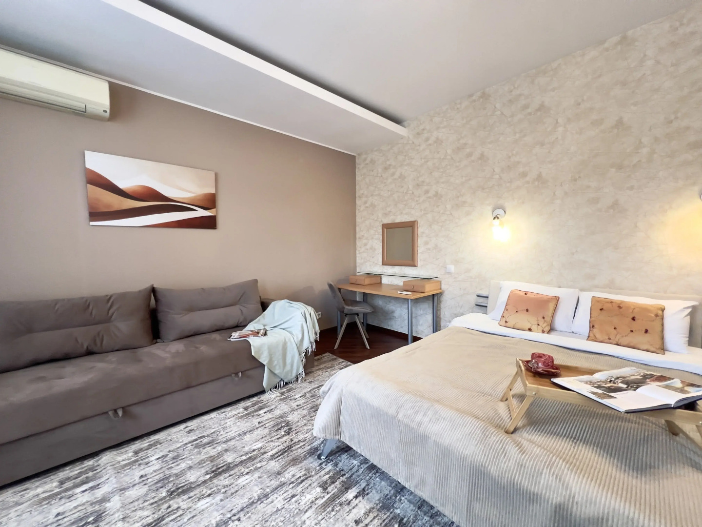 Апартаменты ВыДома в шаге от набережной с видом на Бульвар Дзержинско