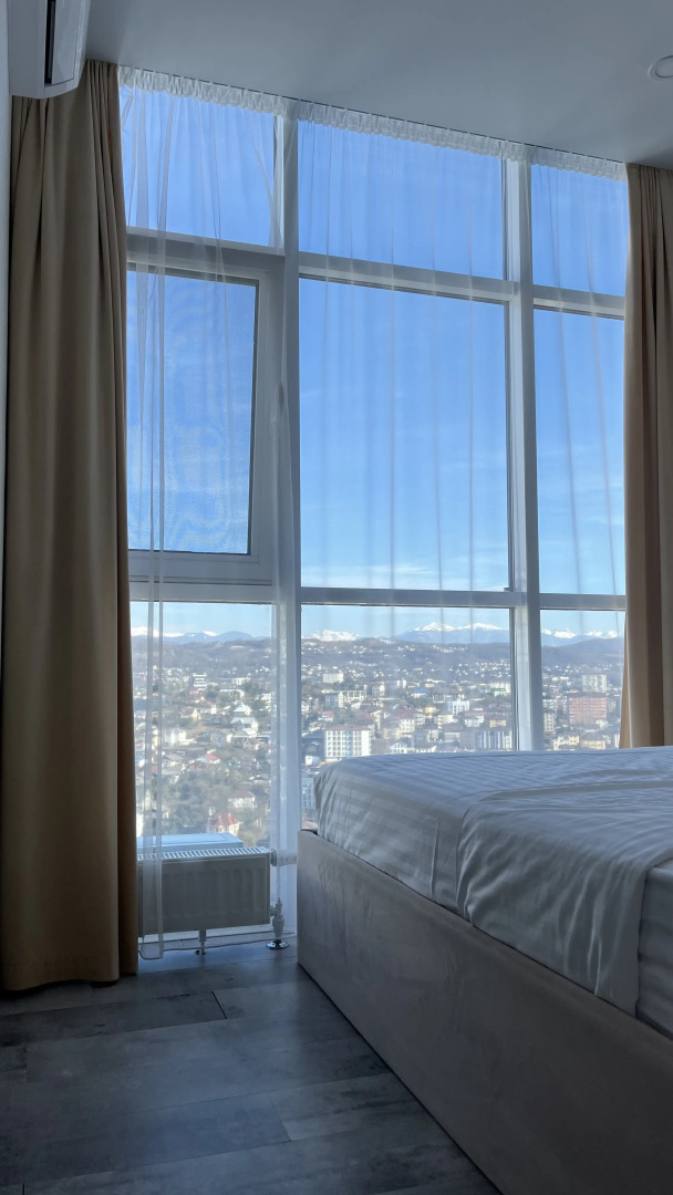 Апартаменты Трехкомнатные на Альпийской 27