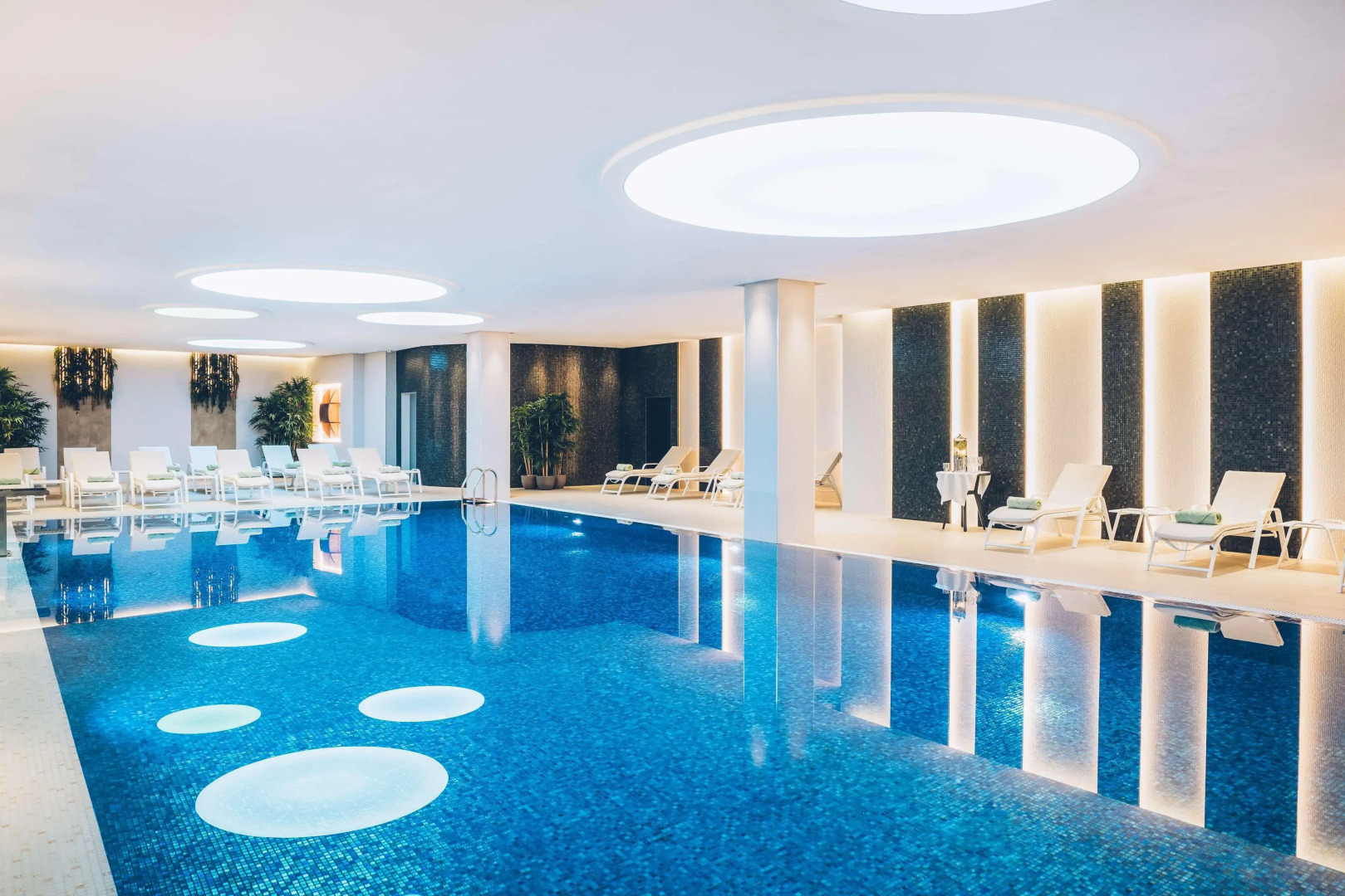 Heritage Grand Perast