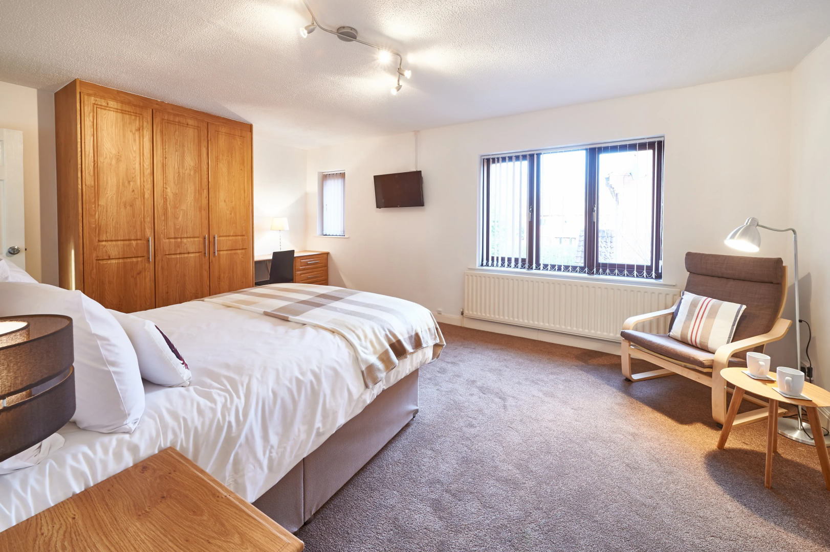 Гостевой Дом Furzton Serviced Houses - Shortstay MK