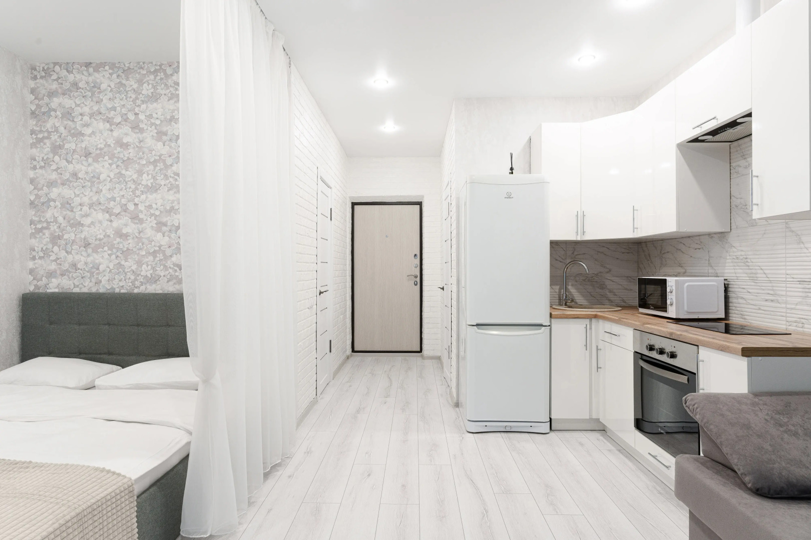 Апартаменты с Видом на Город в Районе Минск Мир