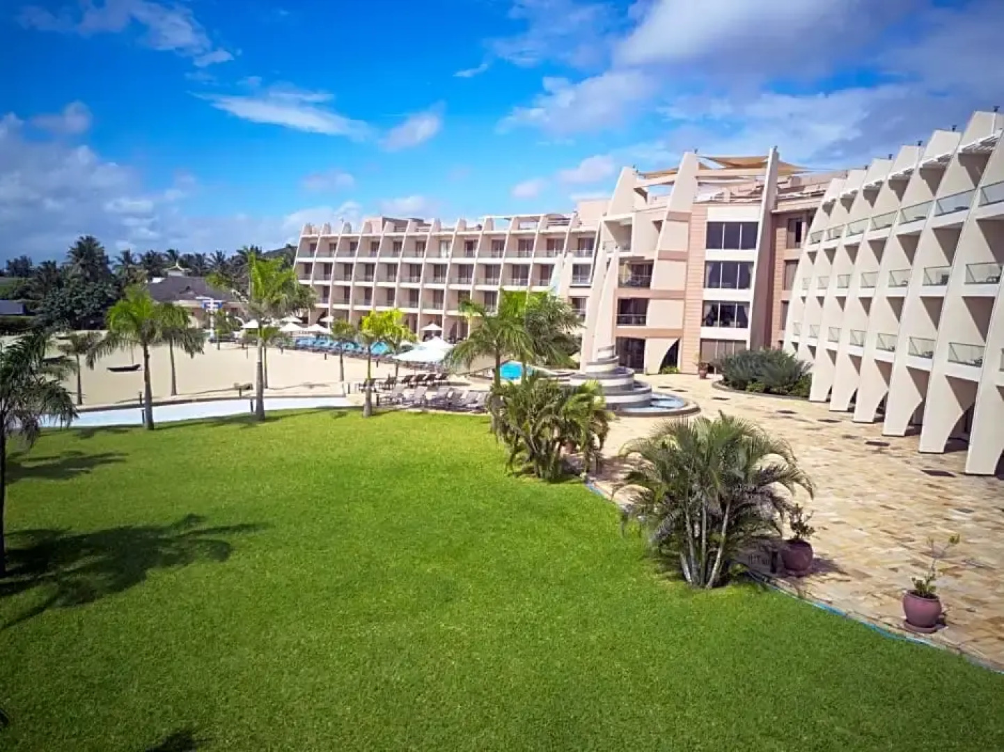 Курортный отель Ramada Resort by Wyndham Dar es Salaam