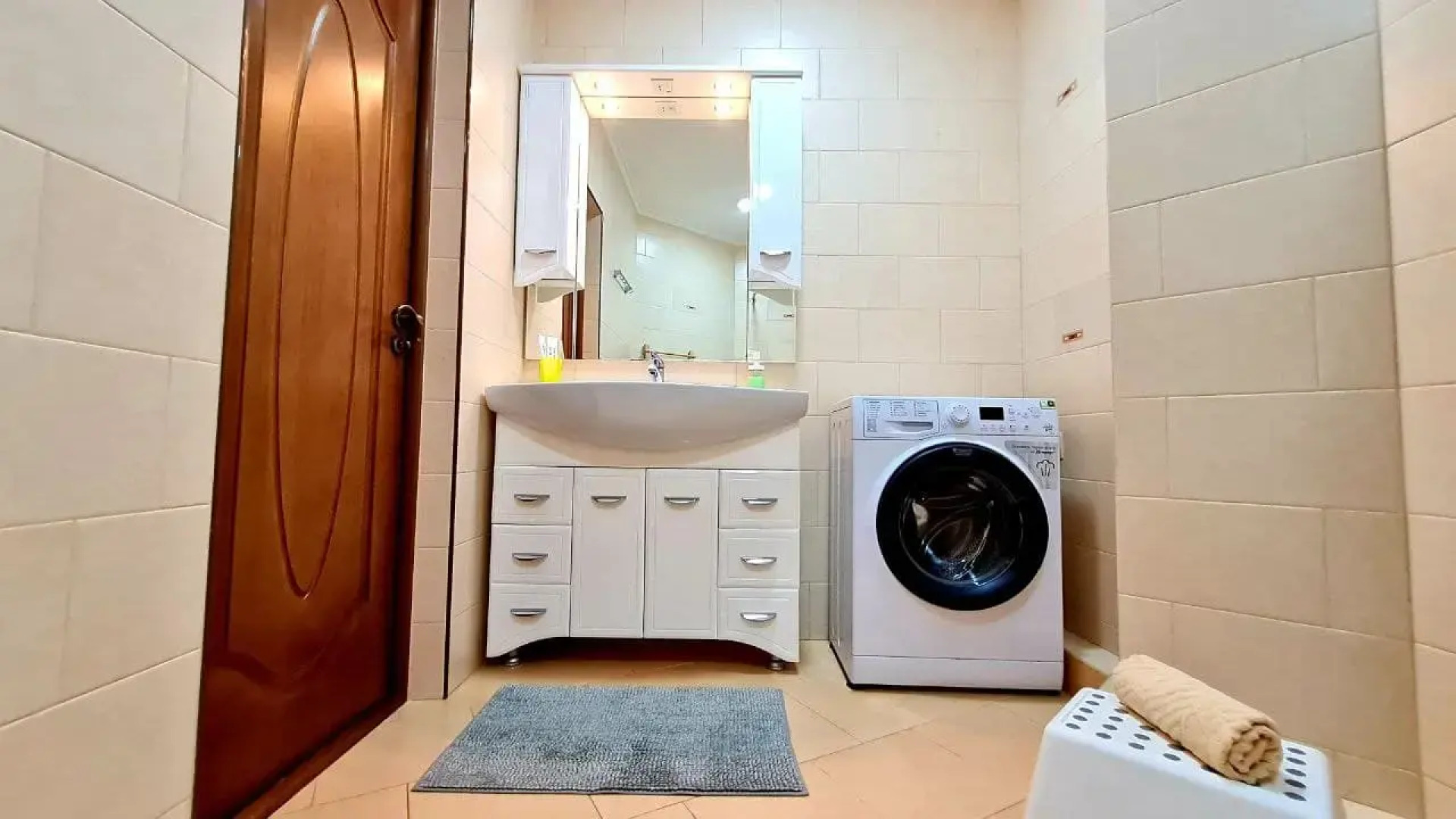 Квартира Большая Двушка с Видом на Горы by Sutki26