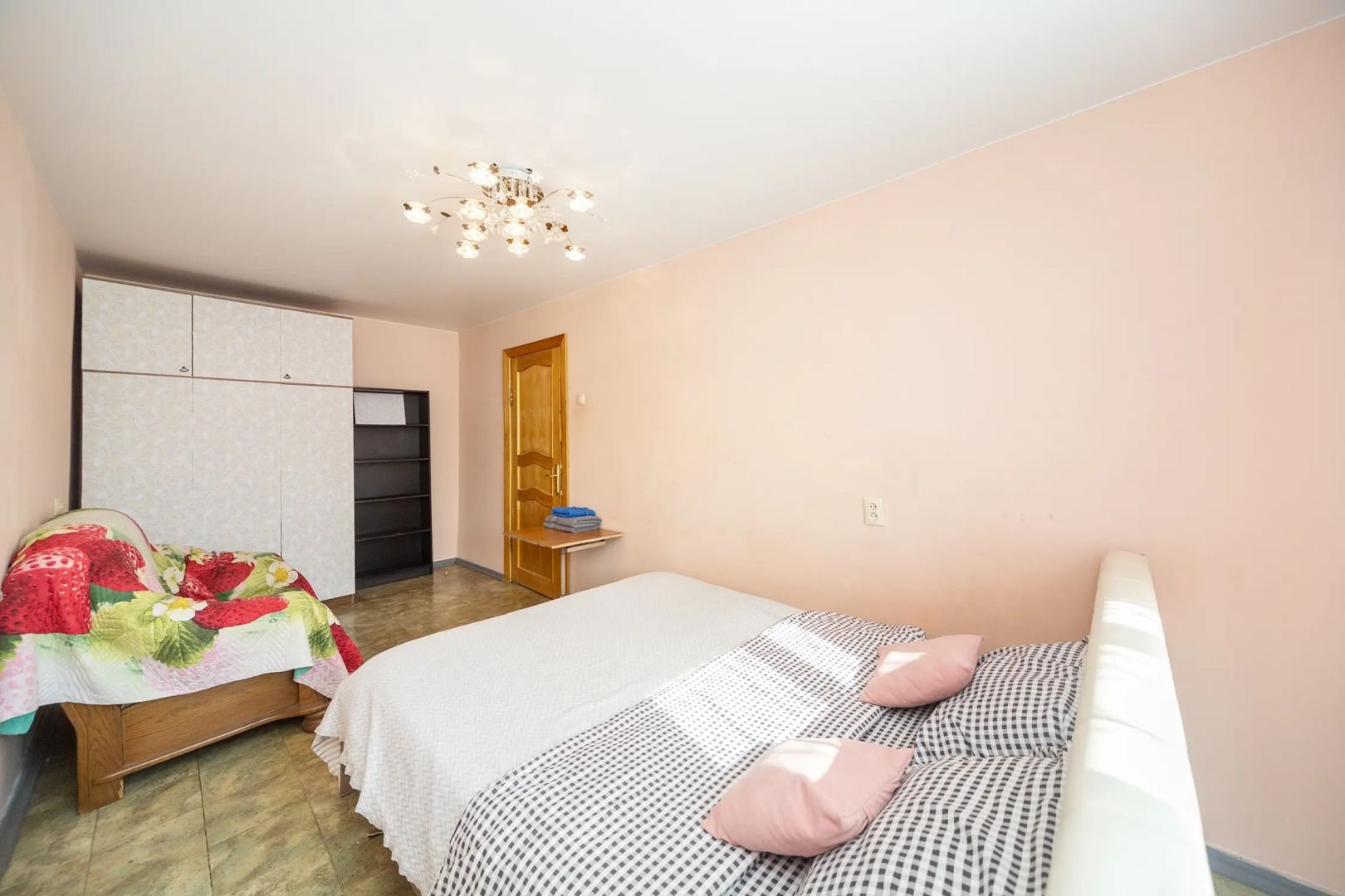 Апартаменты Ленина 72А