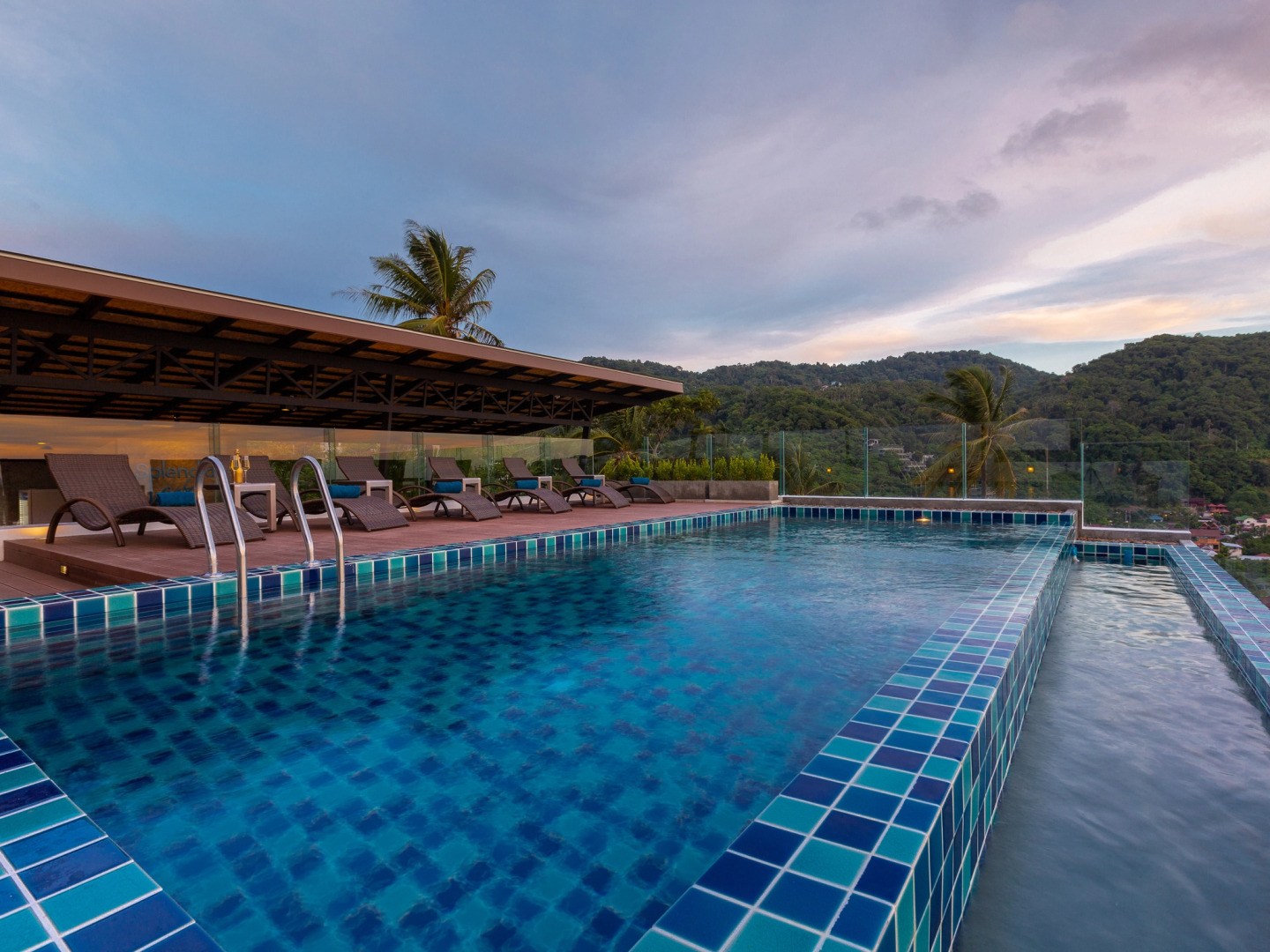 Отель Splendid Sea View Resort