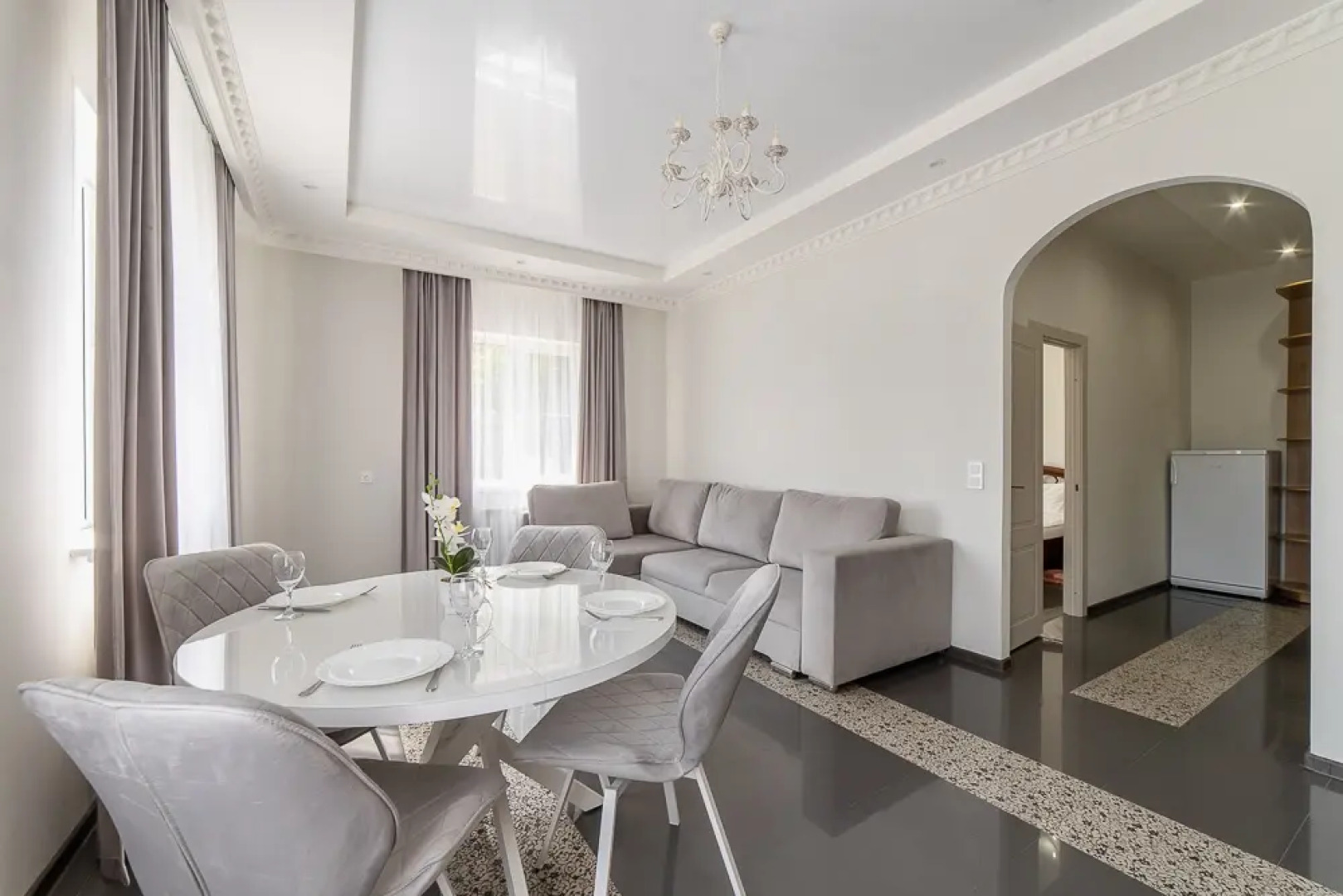 Апартаменты на улице Коммуны 2