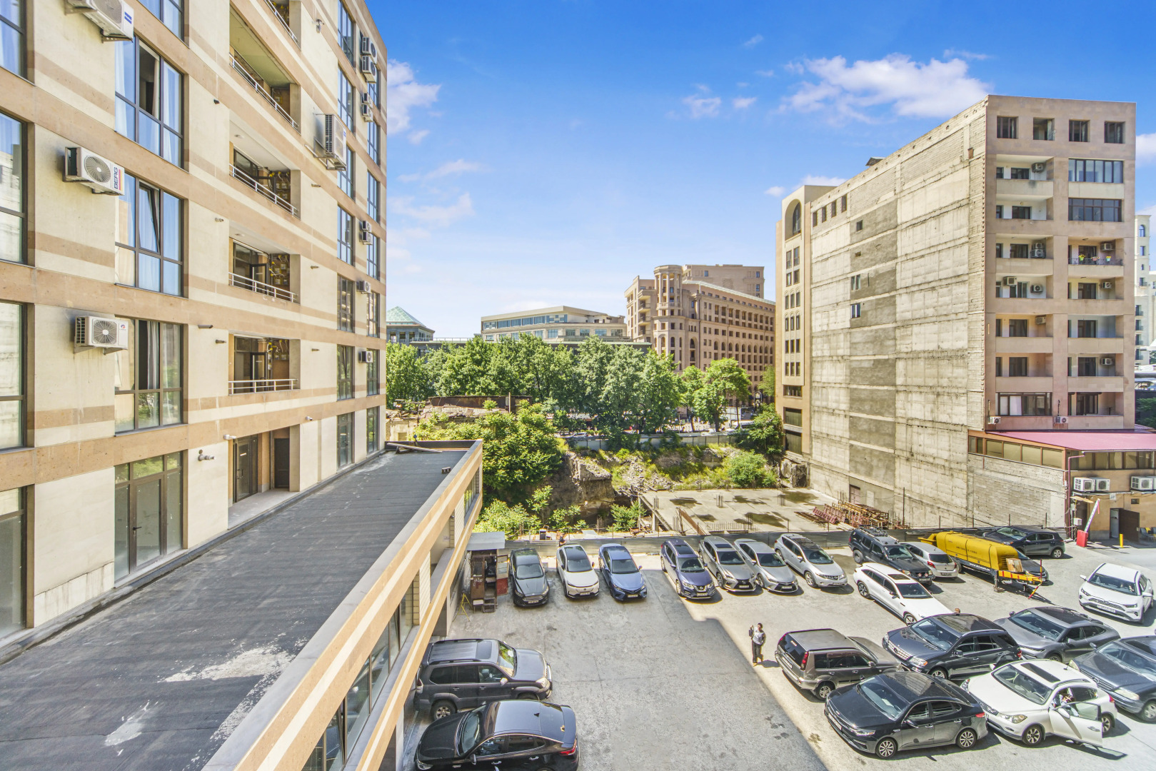 Апартаменты on Aram Street 4/3-19