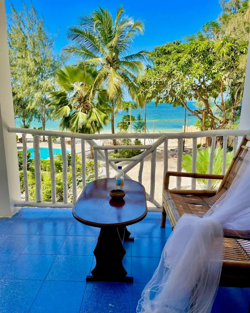 Отель Five Palms