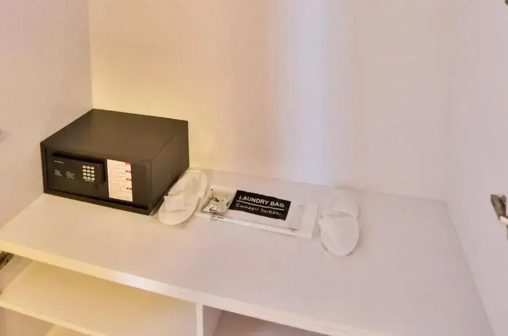 Отель Caddemm Inn