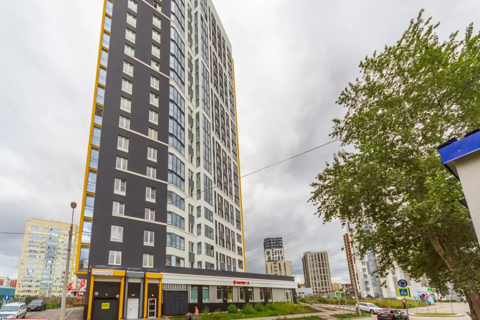 Апартаменты с видом на Город