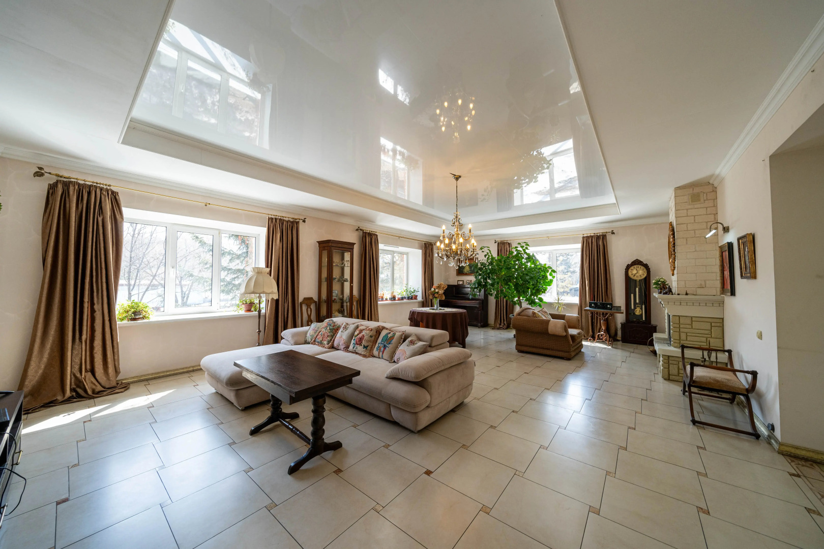 Частный дом Большой уютный коттедж с баней