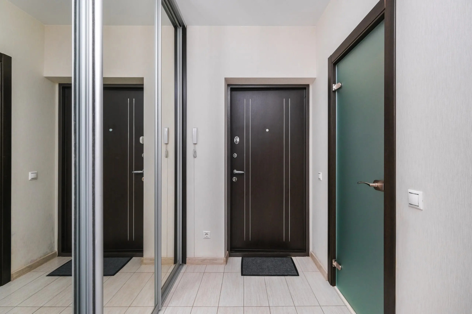 Апартаменты Домант Романова 60/1 (4)