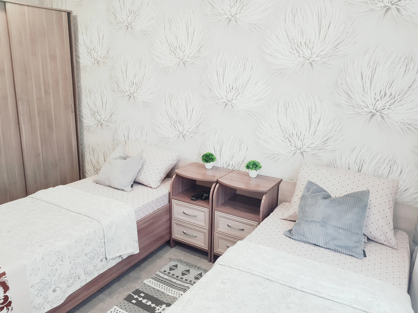 Апартаменты 2х комнатная квартира на 50 лет Октября