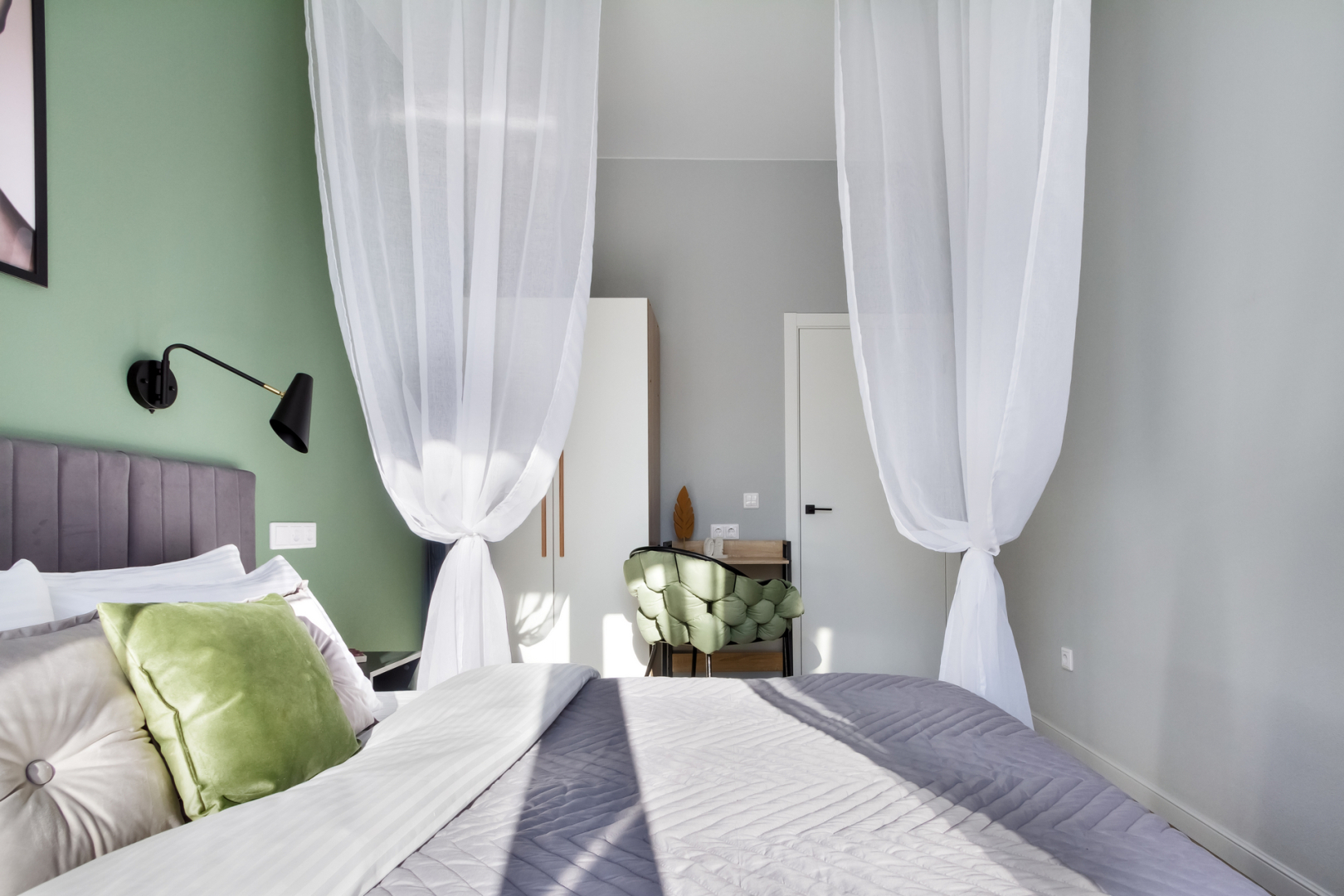 Квартира ВИДОВЫЕ АПАРТАМЕНТЫ С БАЛДАХИНОМ