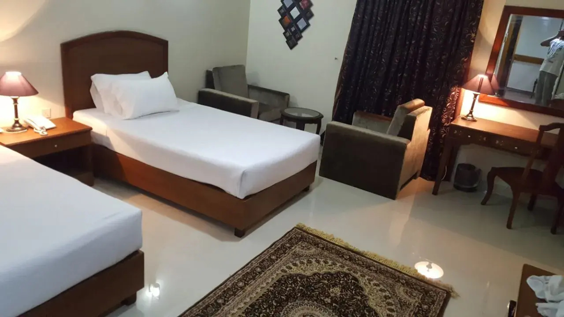 Отель Crown Inn