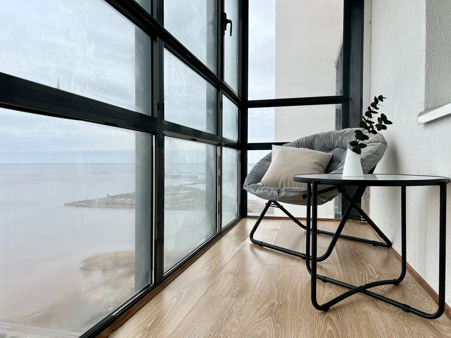 Апартаменты с потрясающим видом на Финский залив с высоты 25 этажа