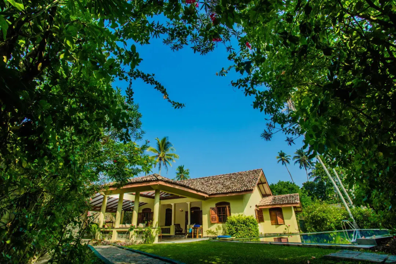 The Chalet 2 bedrooms close to beach