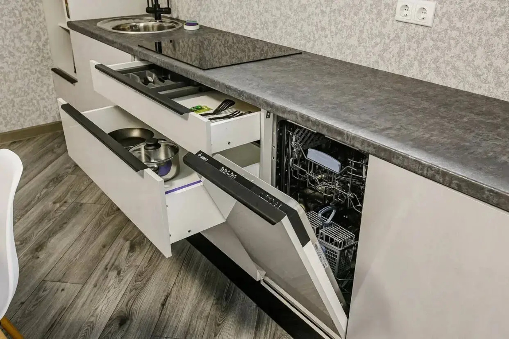 Апартаменты на улице Верещагина 31