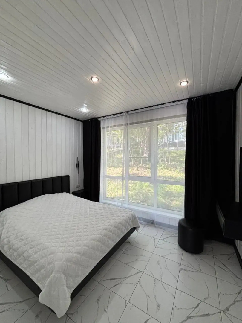 Частный дом в лесу