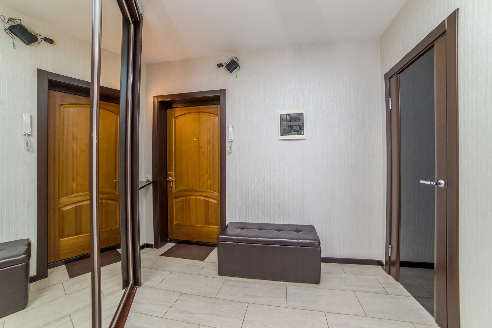 Апартаменты Двухкомнатные на Радищева 33