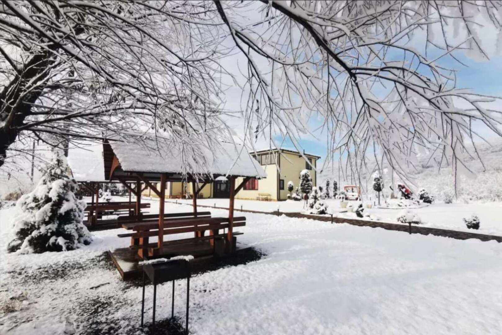 Отель Горное Озеро