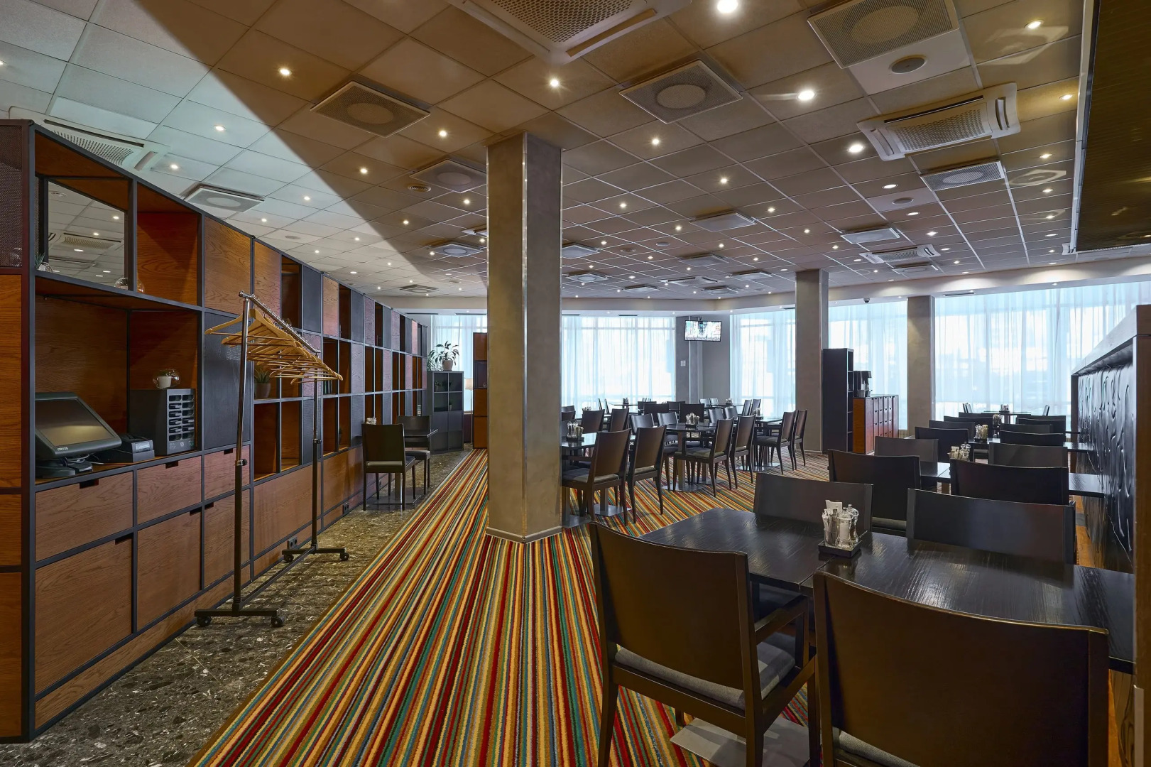 Отель Cosmos Ekaterinburg Hotel