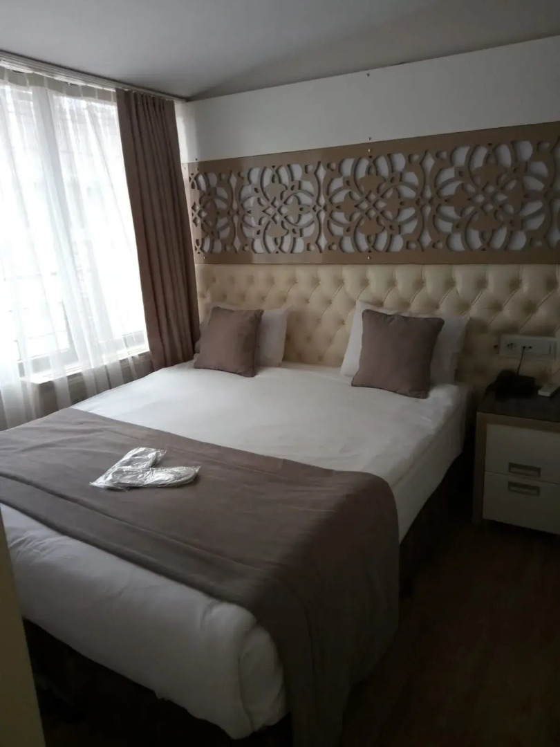 Отель Taksim Peri Suite