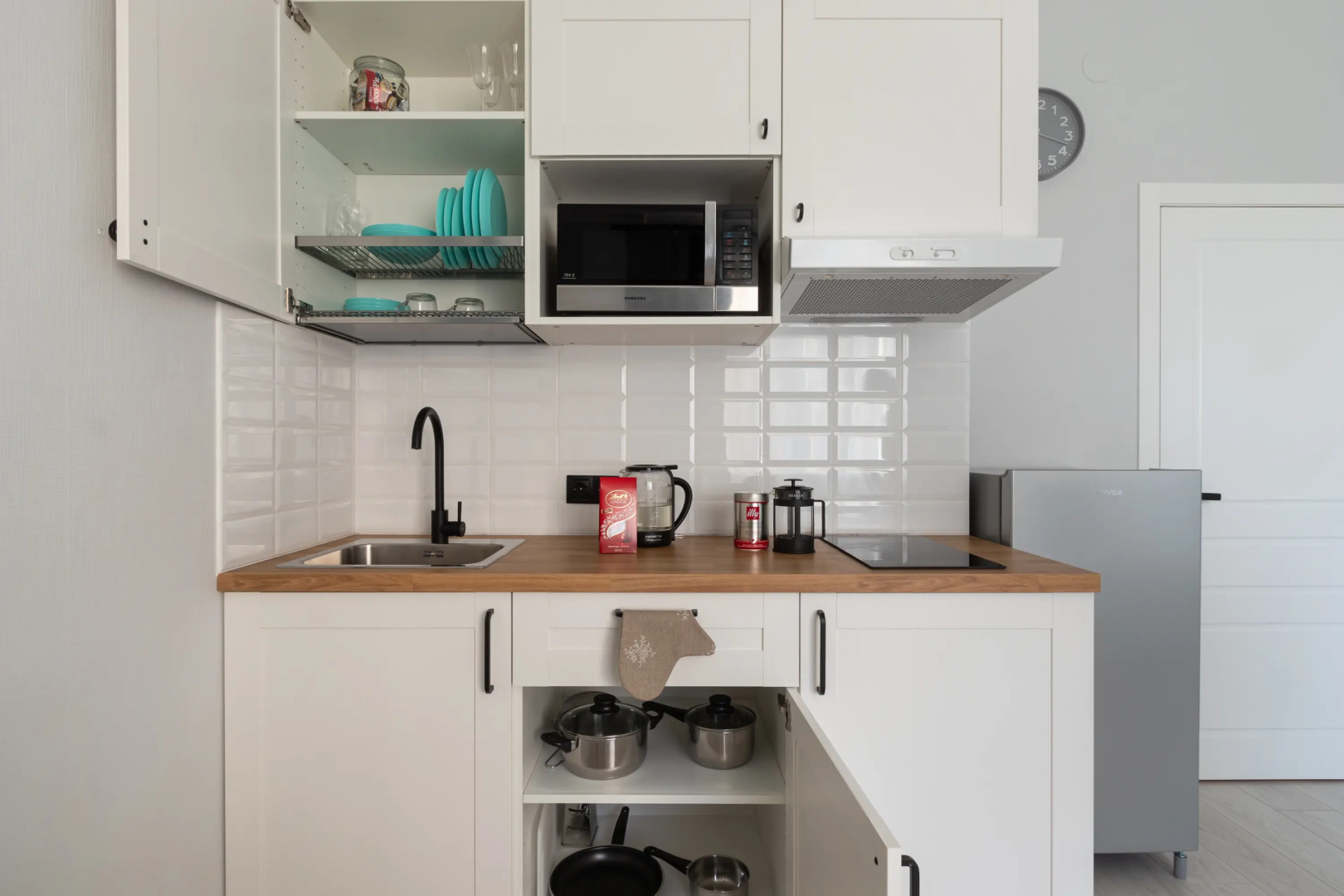 Апартаменты -студия в Песочном