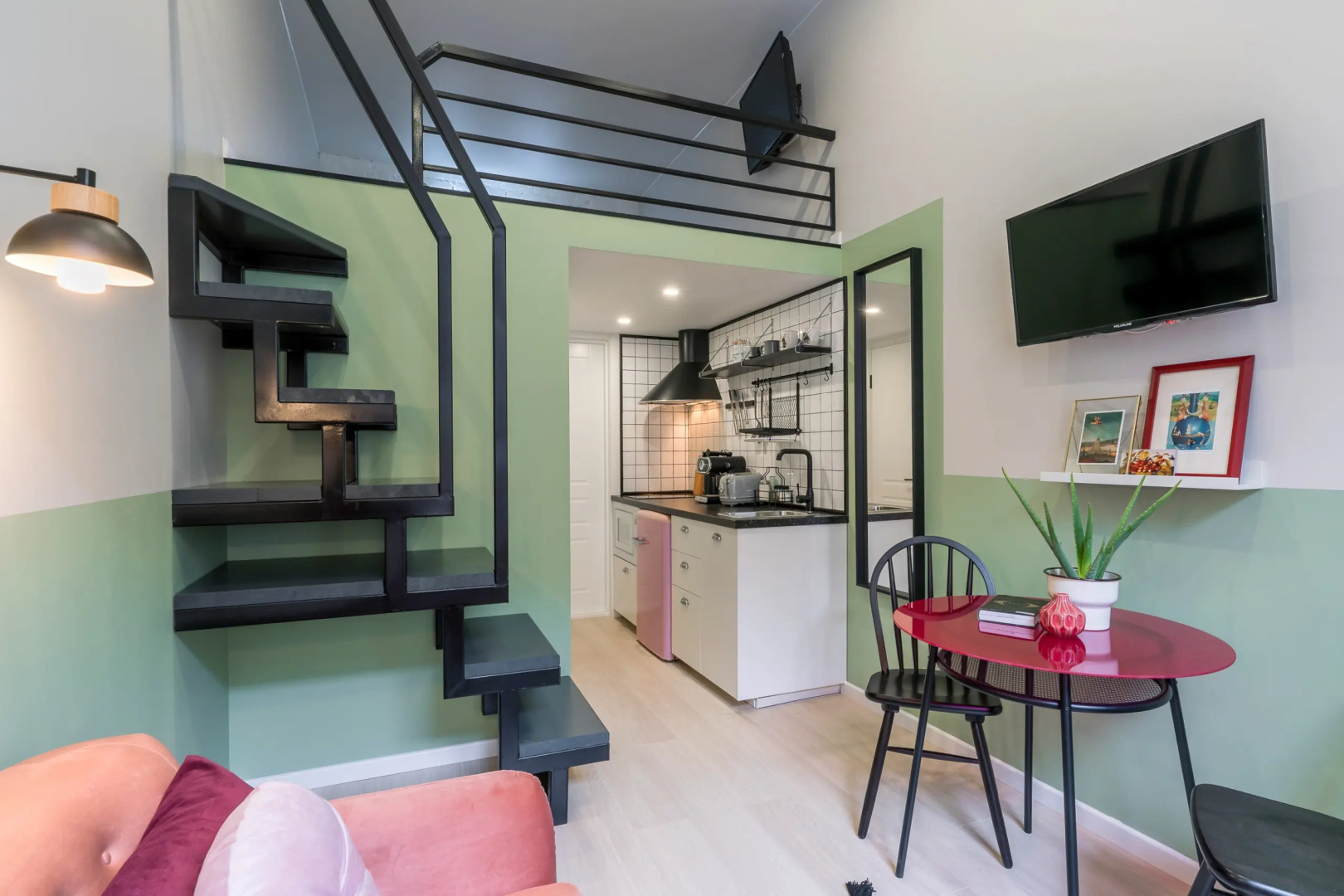 Меблированные комнаты Uppapart Моховая 43