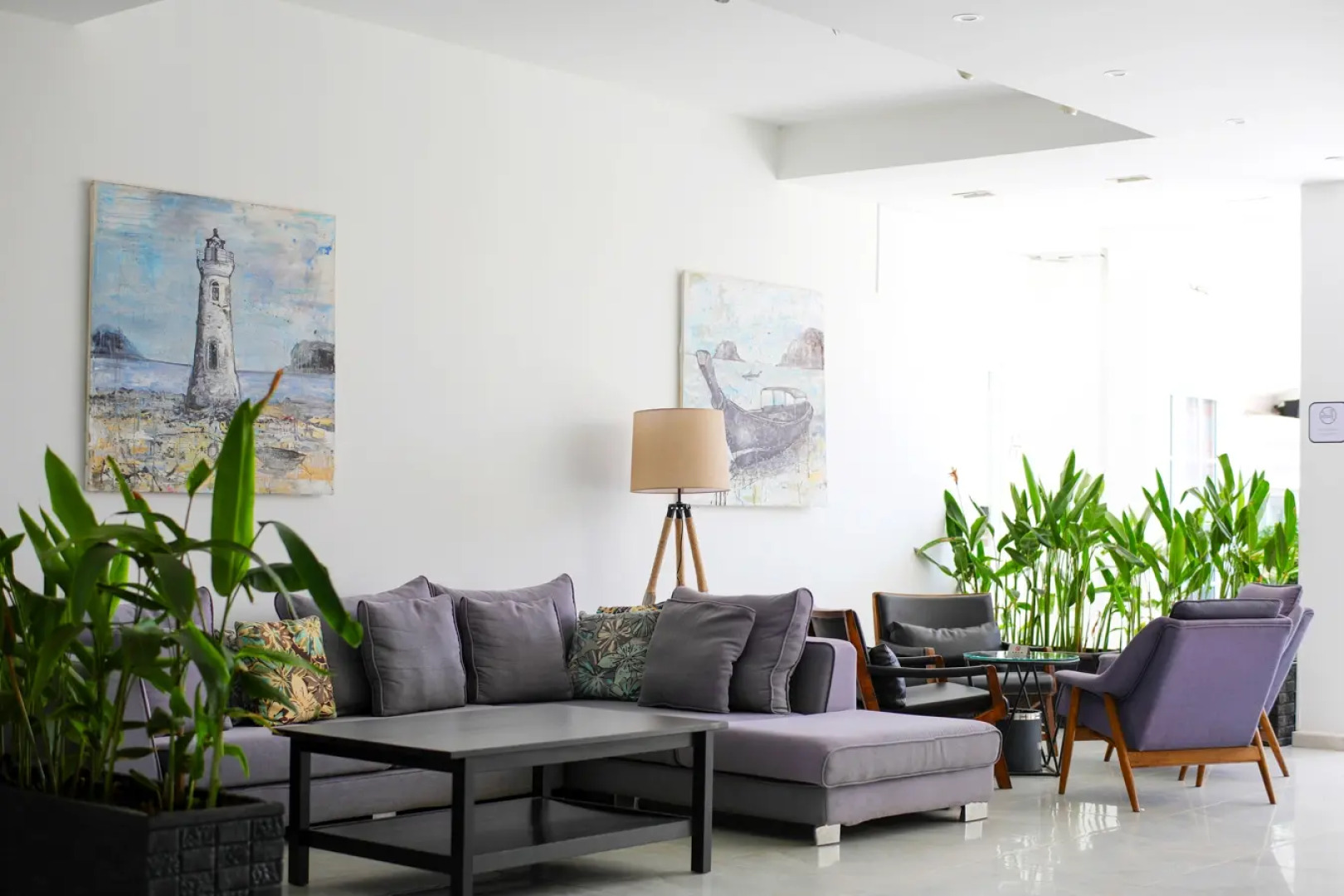 White Boutique Hotel & Residences