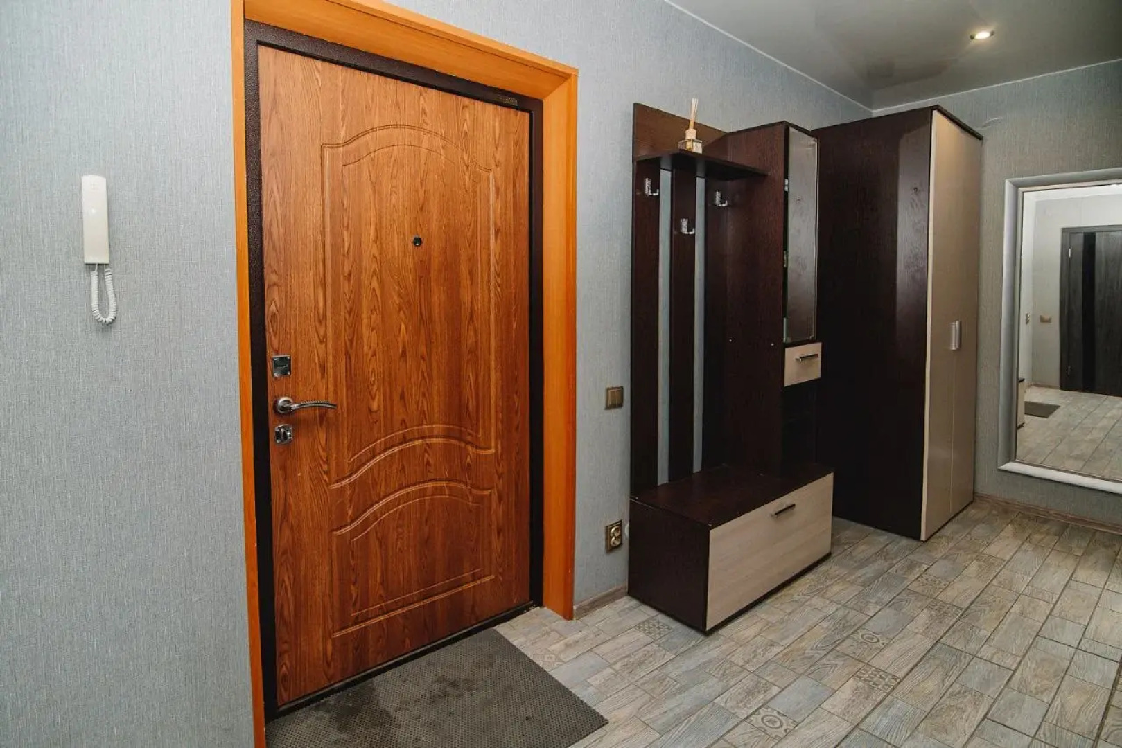 Апартаменты Апрель на Брестской