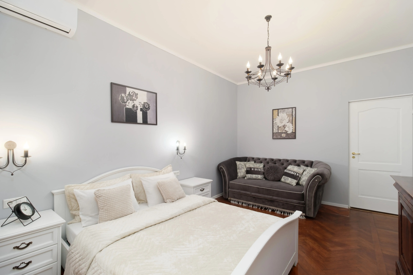 Апартаменты Лофт у Площади Восстания 5 спален