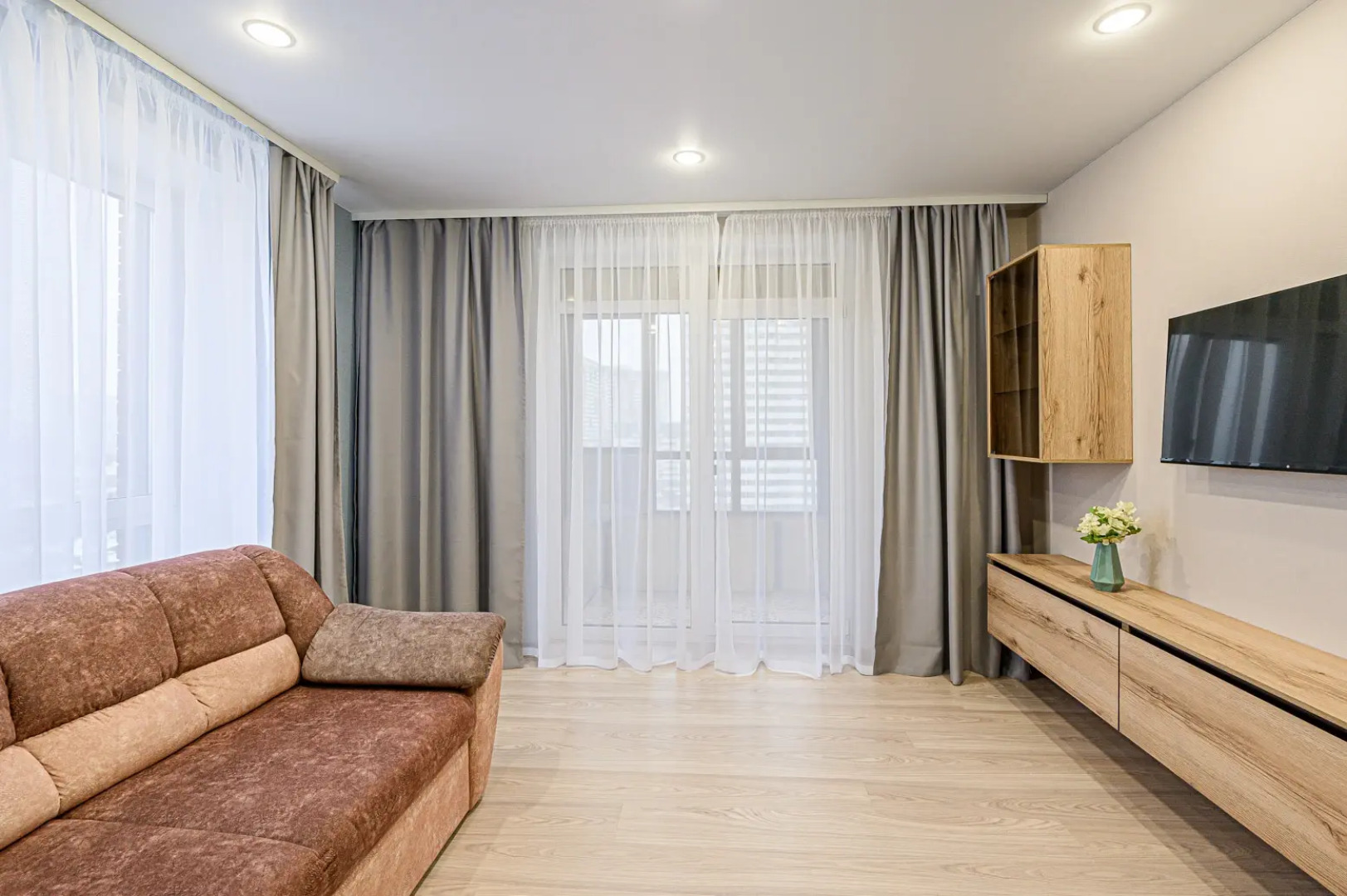 Апартаменты двухкомнатные Stepanenkov на Покатной 55а на 12 этаже