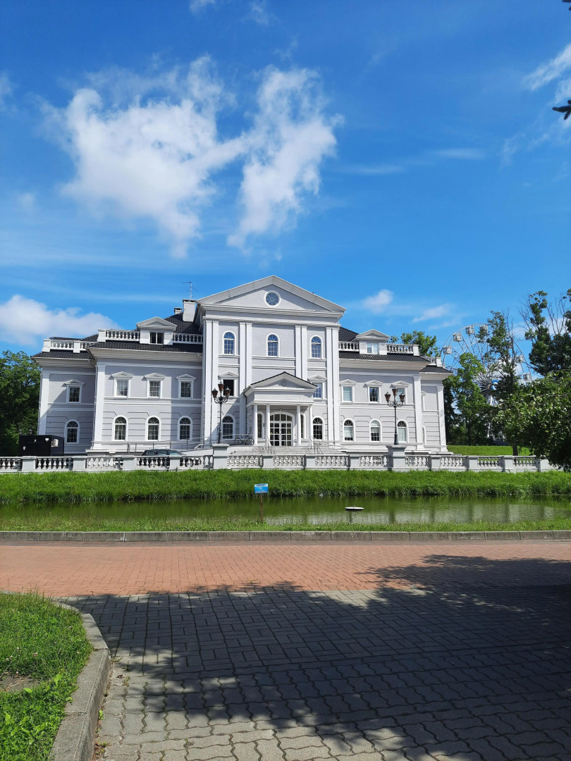 Апартаменты Отличная 2к Студия в Самом Центре