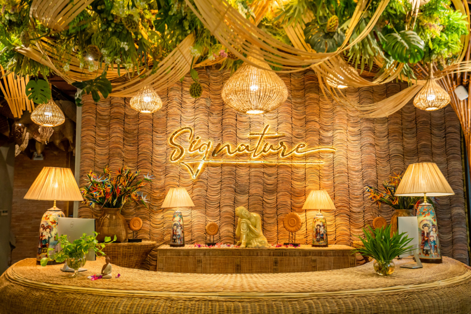 Отель The Signature Nha Trang