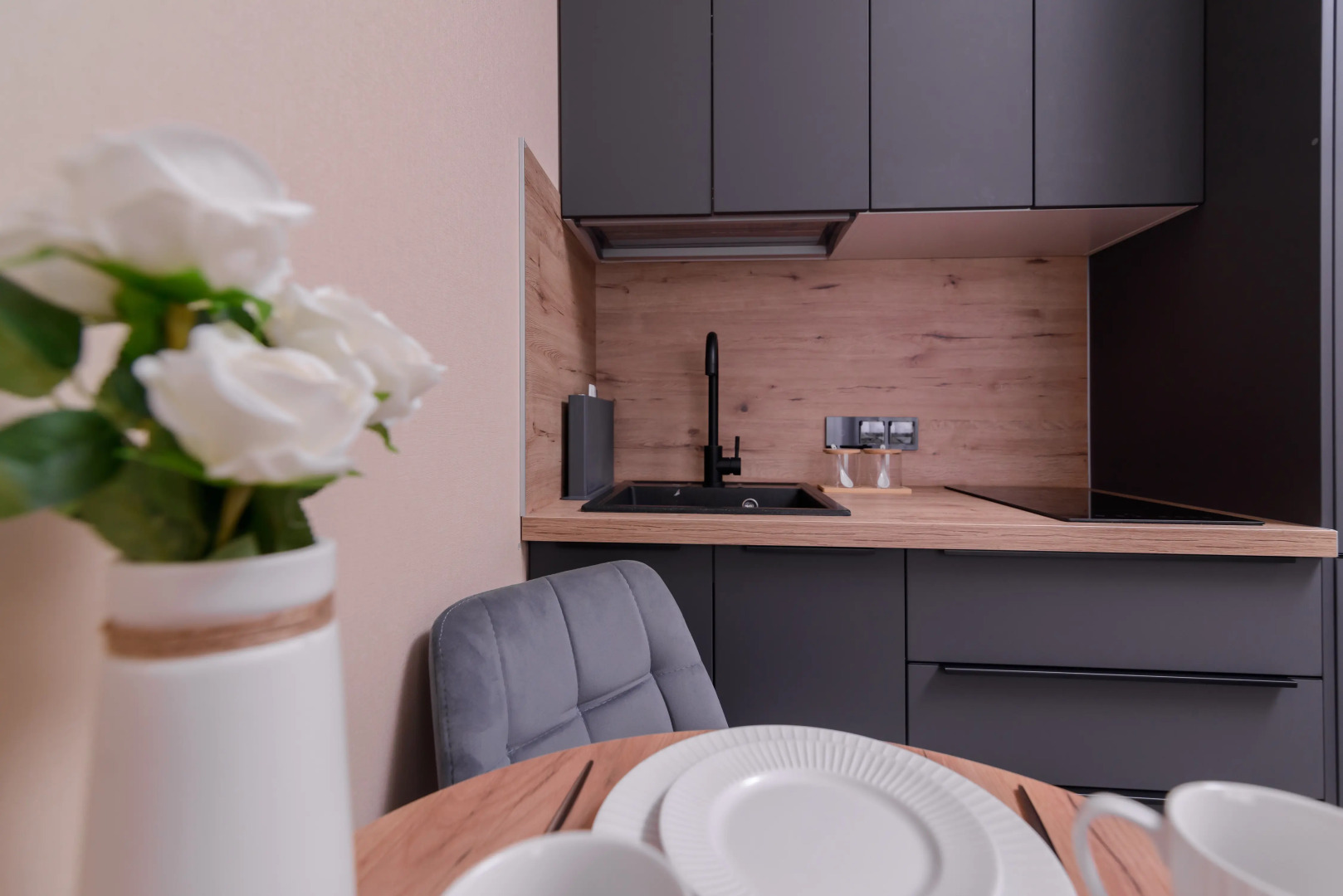 Квартира FolkFort – Студия у Лобановского Леса Где Природа Встречает Комфорт Современного Жилья