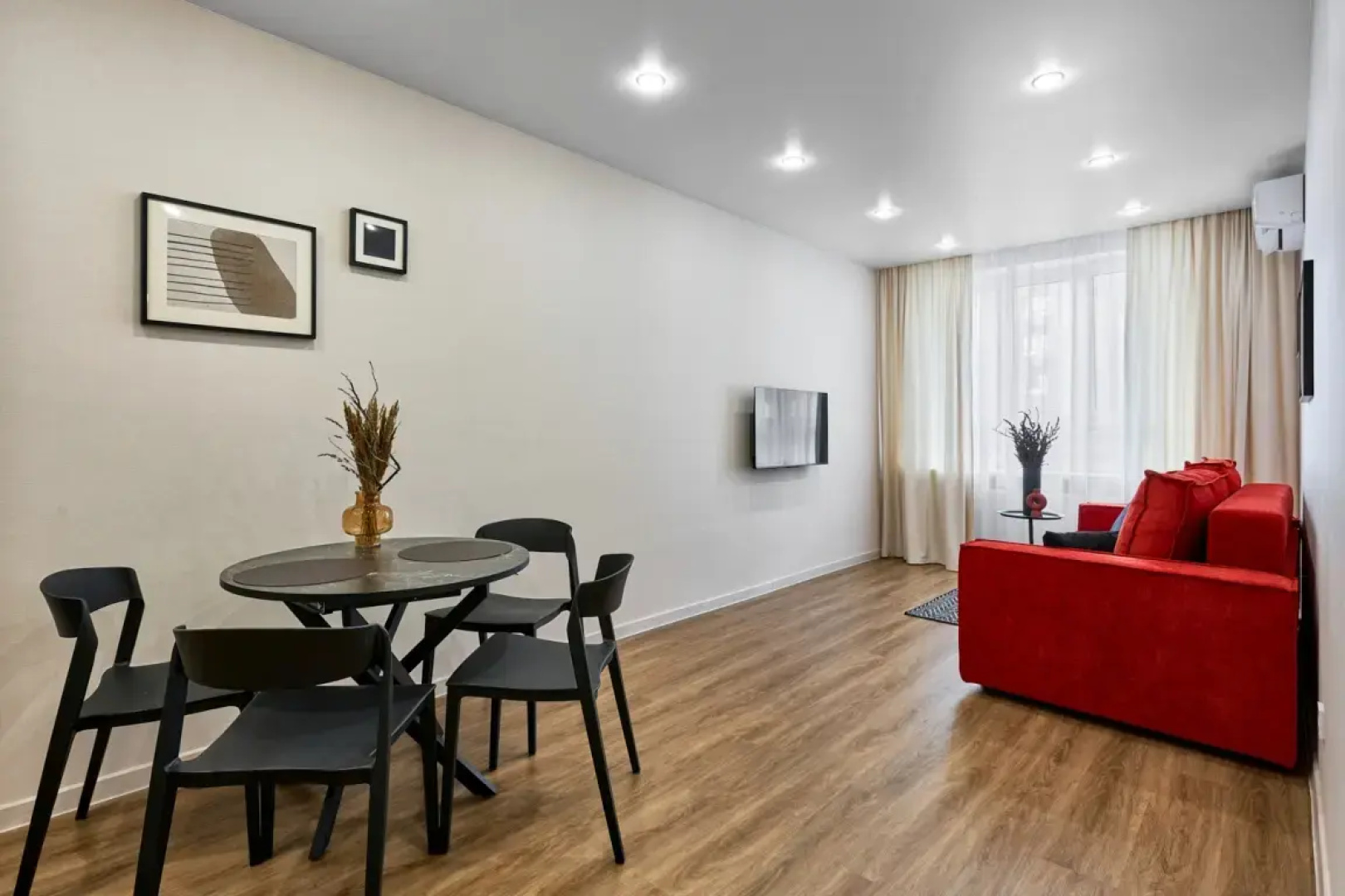 Квартира на Республики 204 к4 3