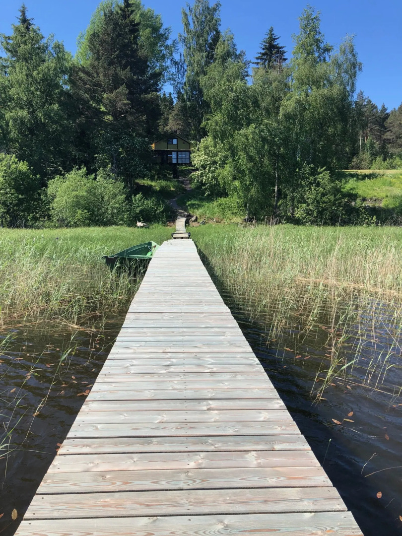 Частный дом Уединенный дом на берегу Ладоги