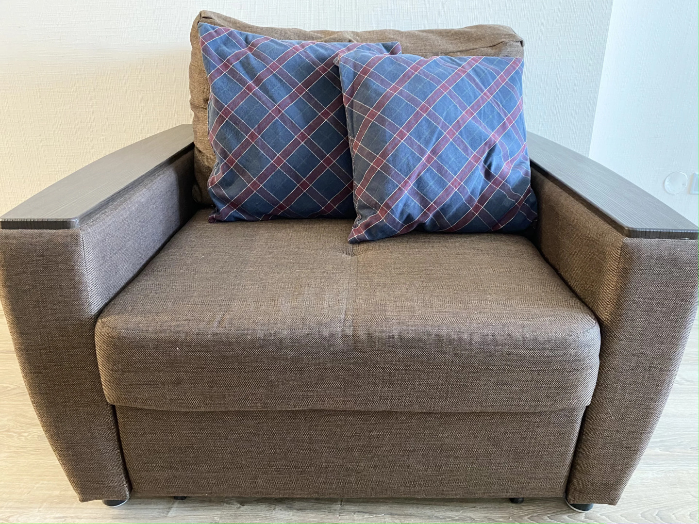 Апартаменты 247 (Воскресенская 59)