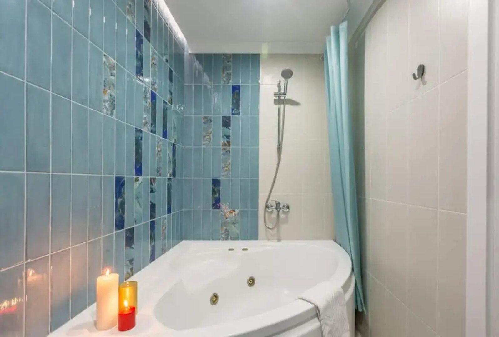 Апартаменты с Джакузи Лазурная