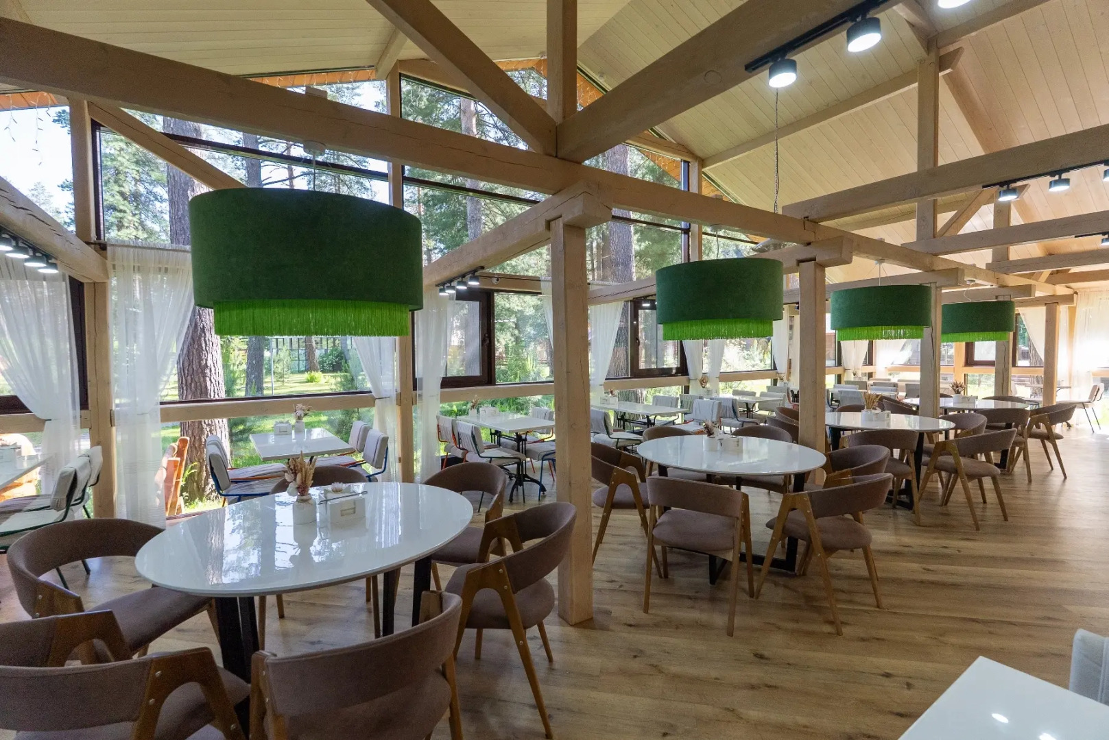 Парк-Отель Алтай Подгорица