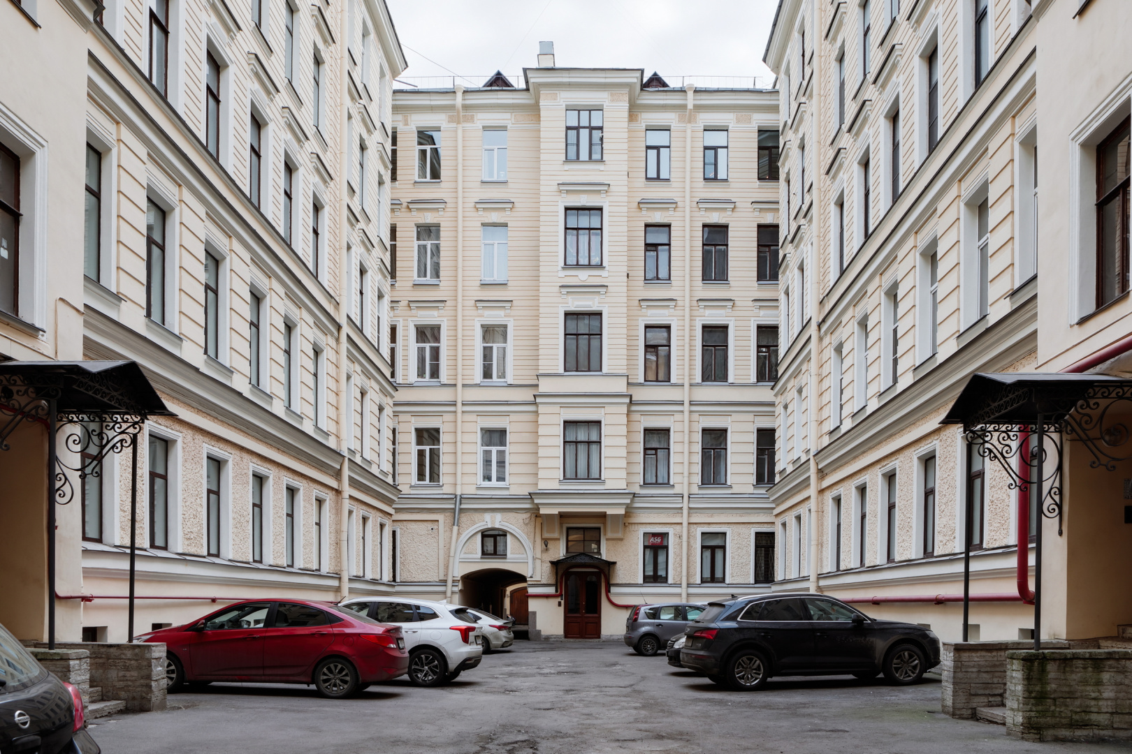 Квартира Просторная в центре Санкт-Петербурга 27Б