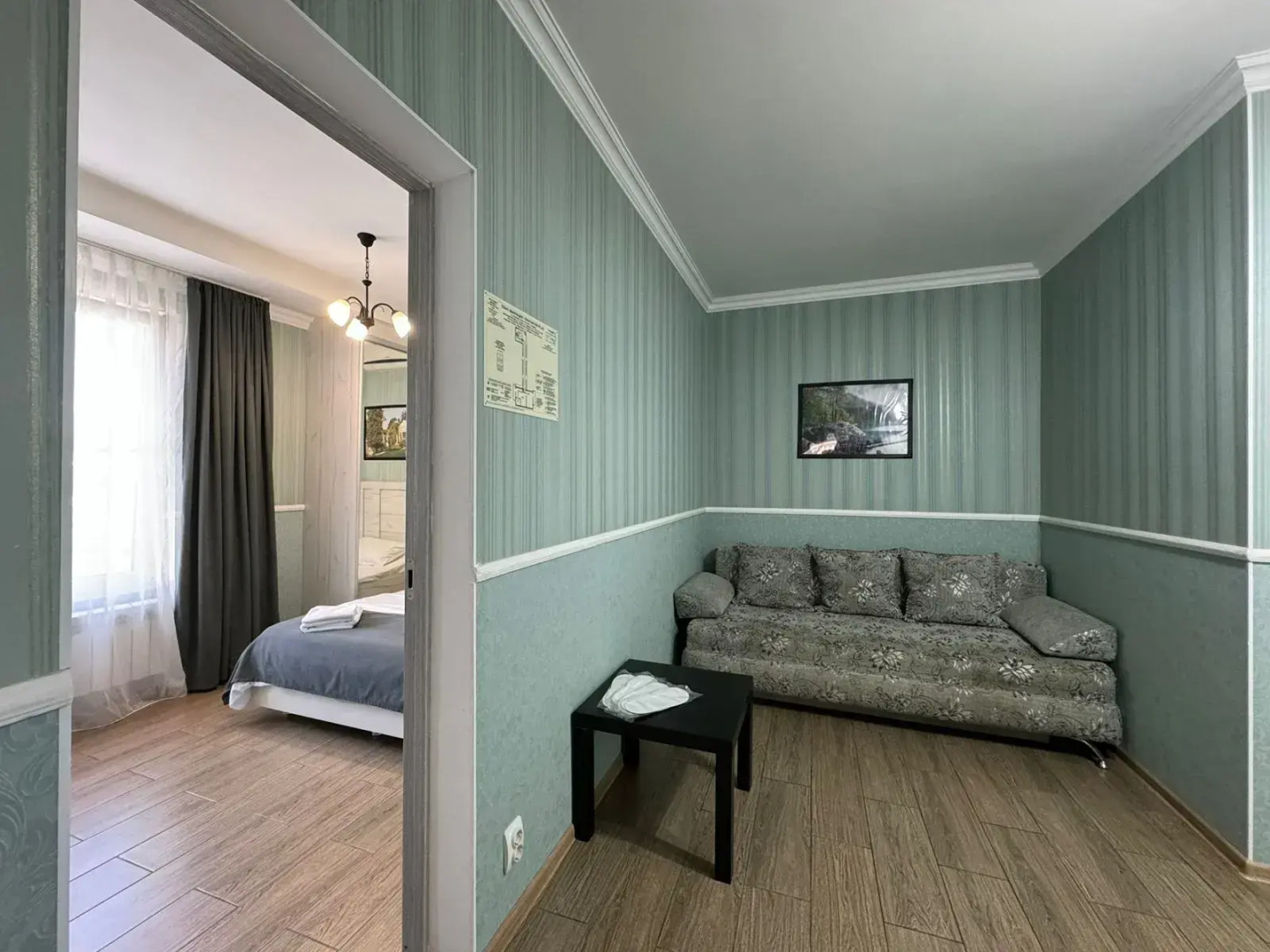 Отель Тростник